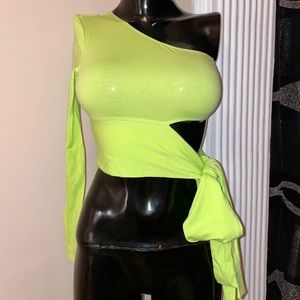 One shoulder crop top